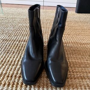 Steve Madden Black Square-Toe Leather Ankle Booties